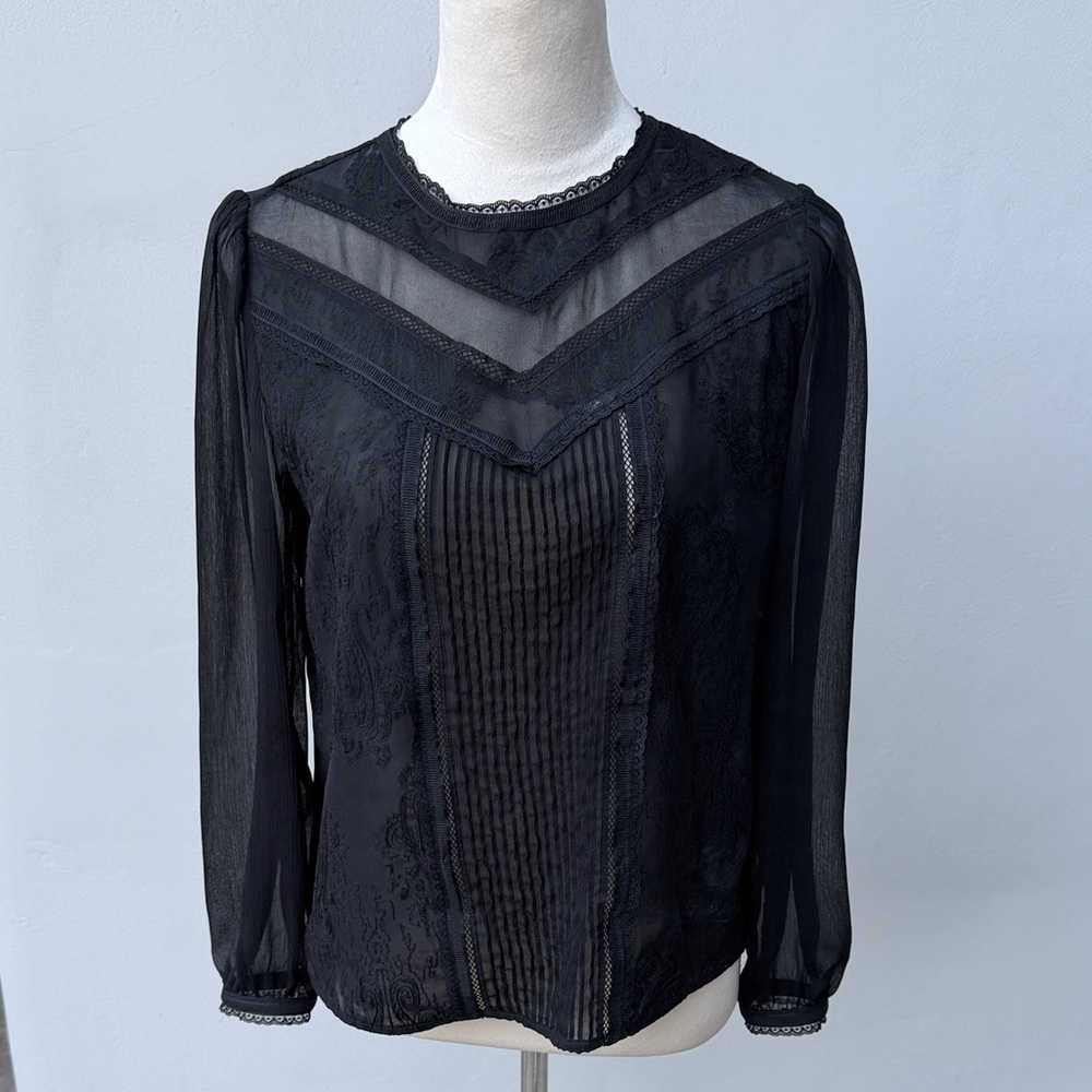 ALICE AND OLIVIA Flirty Sexy Romantic Black Semi-Sheer Lace Blouse size 8 medium